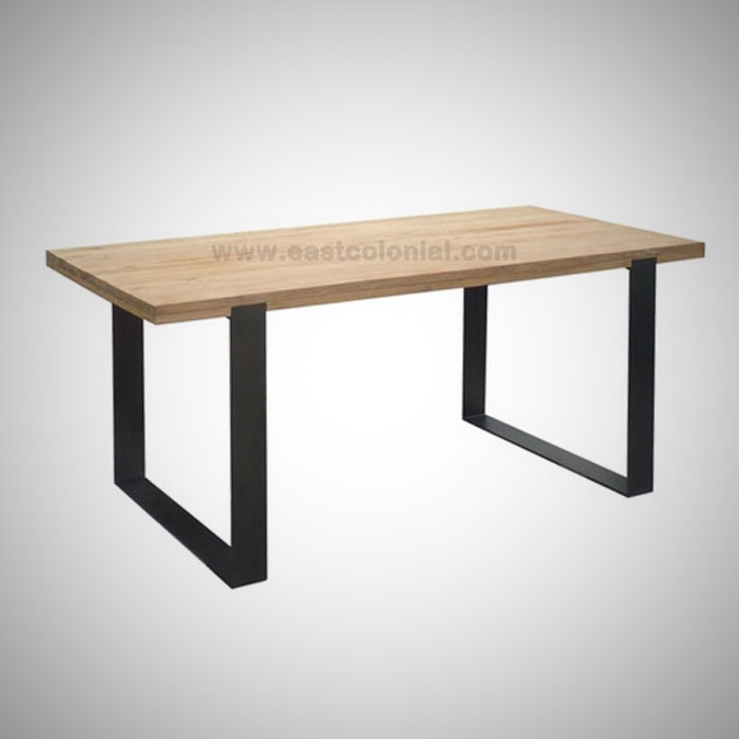 Deep Dining Table Medium